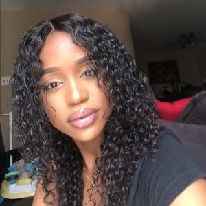 Meet your Posher, Jeronima